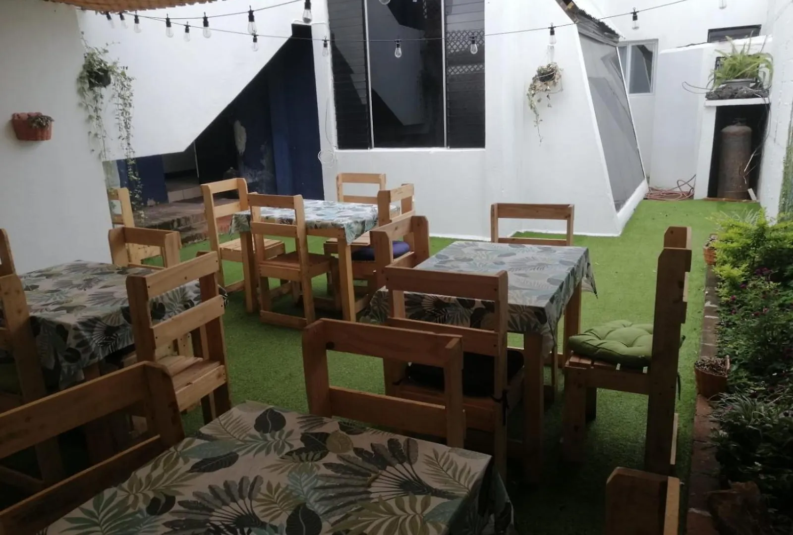 Vandrarhem Global Airport Inn Free Shuttle Guatemala City
